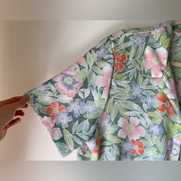 Floral button down short sleeve shirt - Picture 8 of 13